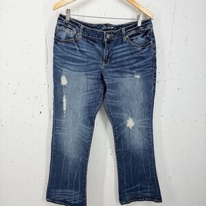 Victoria’s Secret Love Women’s size 14 Distressed Bootleg Stretch Jeans New